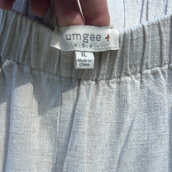 Umgee Light Cream Elastic Waist Pants - Picture 3 of 7